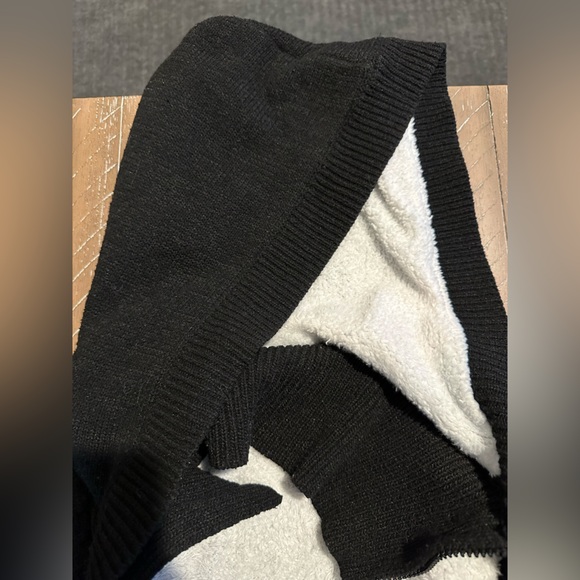 Black Cable Knit Women's Cardigan - Picture 10 of 15